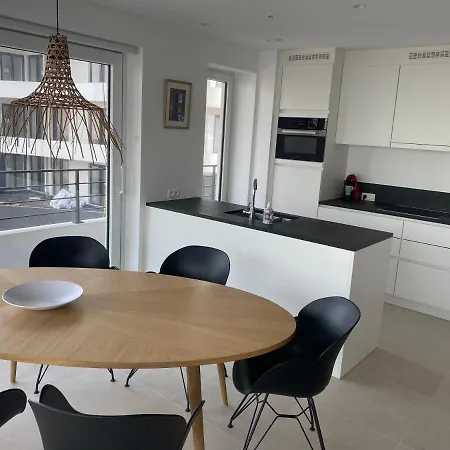 公寓 Lichtrijk 2-slaapkamerappartement Met Zeezicht En Gratis Parking *